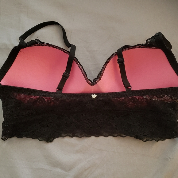 Victoria's Secret PINK Black lace bralette - Picture 2 of 4